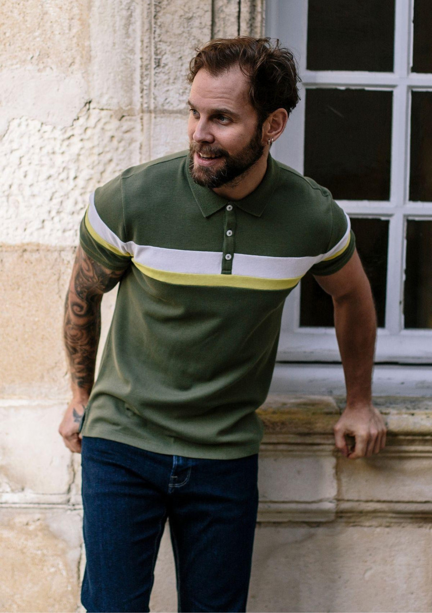 21pe-polo-homme-portrait-kaki-coton-bio-recyclé-1