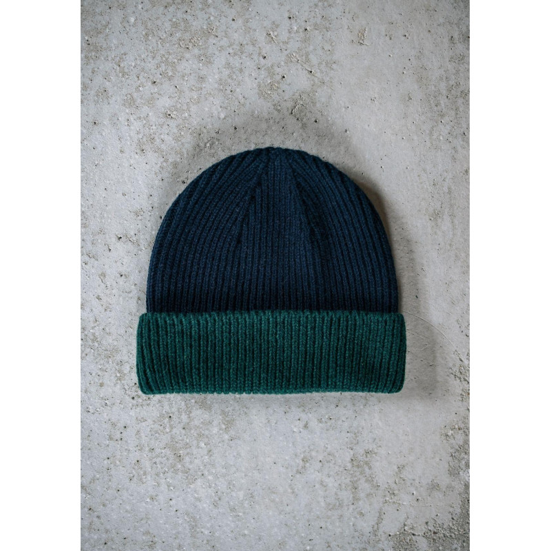 21ah-bonnet-homme-bicolore-vert-sapin-marine-made-in-france-recyclé-3 21ah-bonnet-homme-bicolore-vert-sapin-marine-made-in-france-recyclé-3