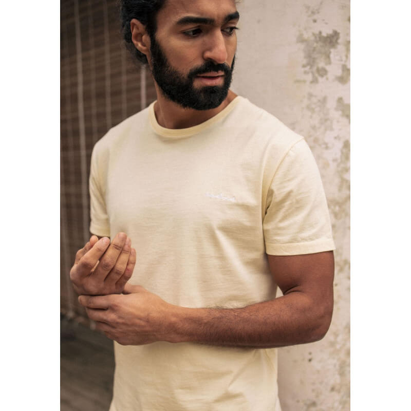22pe-t-shirt-homme-icone-jaune-pale-coton-bio-1 22pe-t-shirt-homme-icone-jaune-pale-coton-bio-1