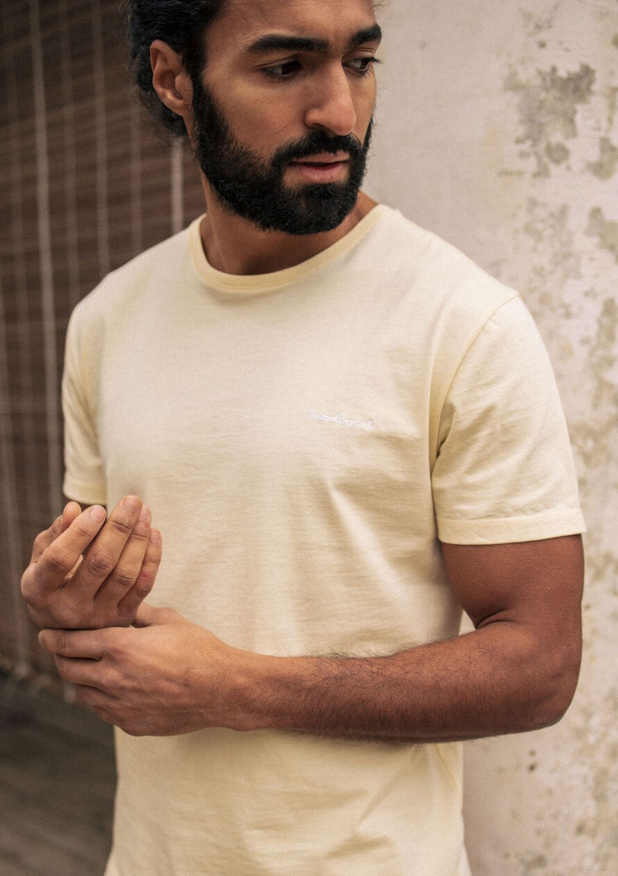 22pe-t-shirt-homme-icone-jaune-pale-coton-bio-1