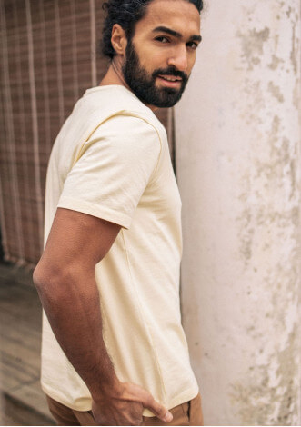 22pe-t-shirt-homme-icone-jaune-pale-coton-bio-3