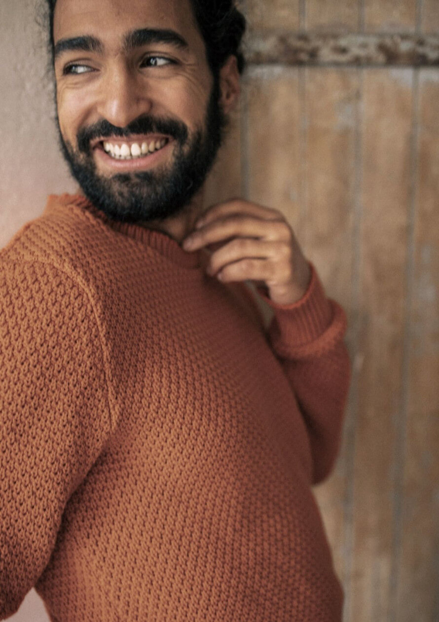 22pe-pull-homme-reflet-orange-coton-bio-made-in-france-3