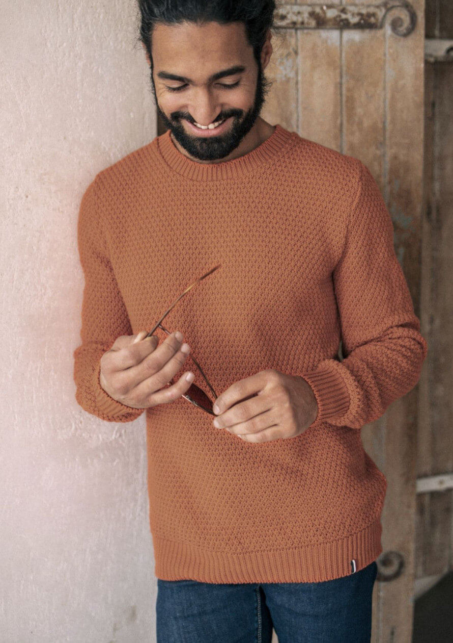 22pe-pull-homme-reflet-orange-coton-bio-made-in-france-2