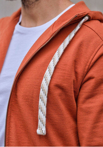 22pe-sweat-homme-détente-orange-recyclé-3