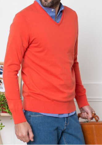 18pe-pull-homme-orange-col-v-mairie-4