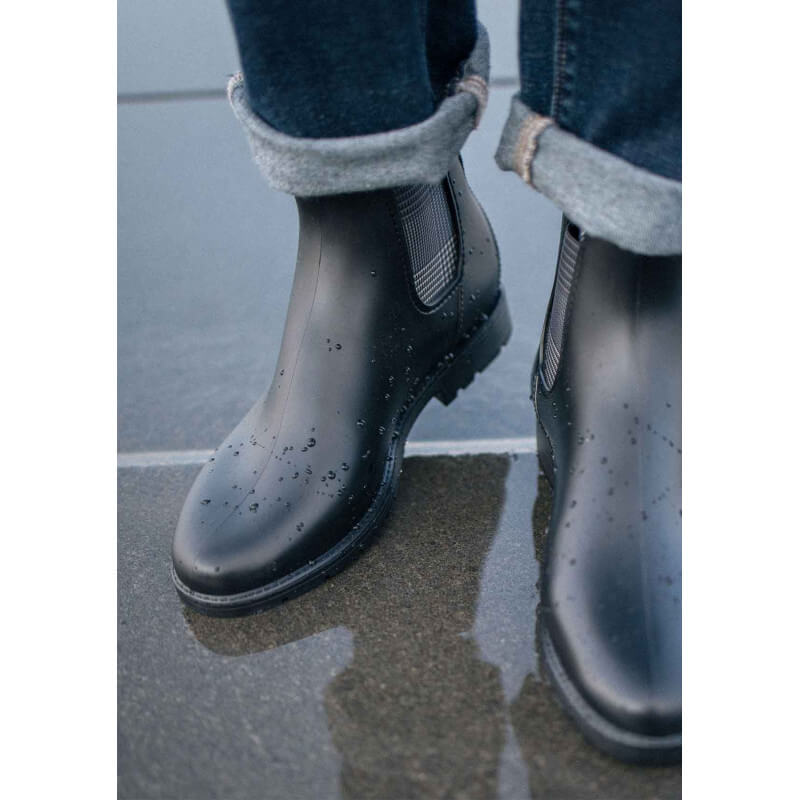 22ah-boots-homme-montpluie-noir-british-recyclé-made-in-france-1 22ah-boots-homme-montpluie-noir-british-recyclé-made-in-france-1