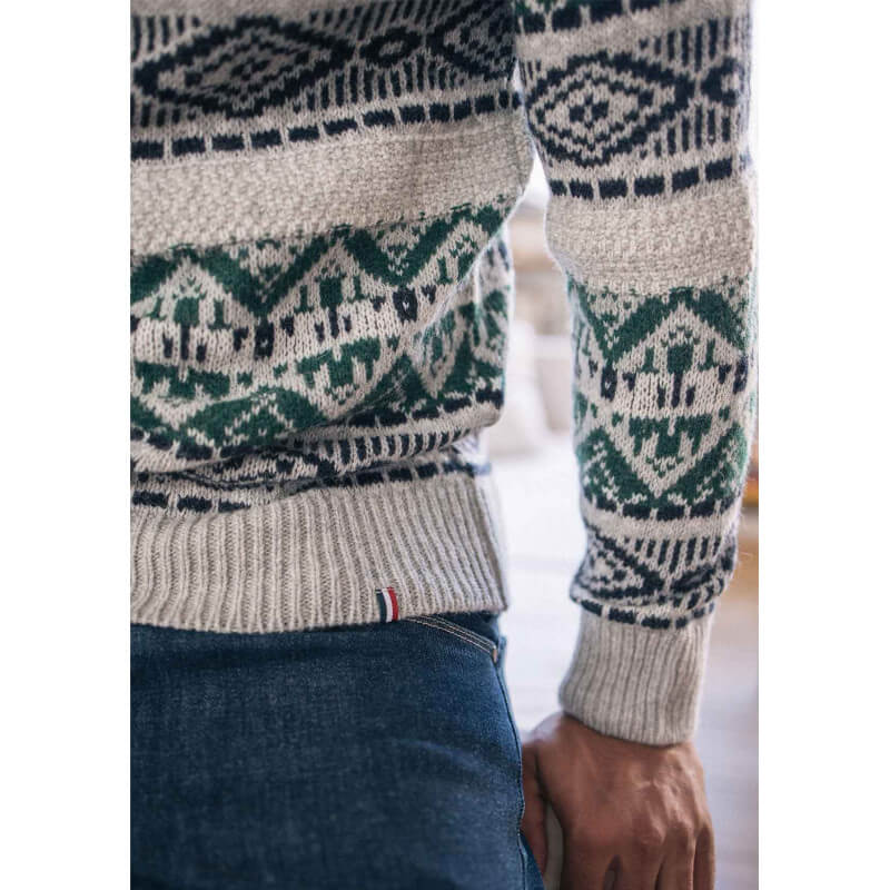 22ah-pull-homme-panorama-gris-marine-sapin-made-in-france-recycle-3 22ah-pull-homme-panorama-gris-marine-sapin-made-in-france-recycle-3