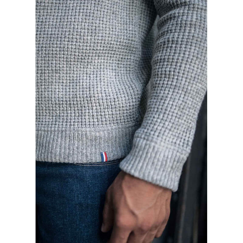 22ah-pull-homme-origine-gris-clair-recycle-made-in-france-2 22ah-pull-homme-origine-gris-clair-recycle-made-in-france-2