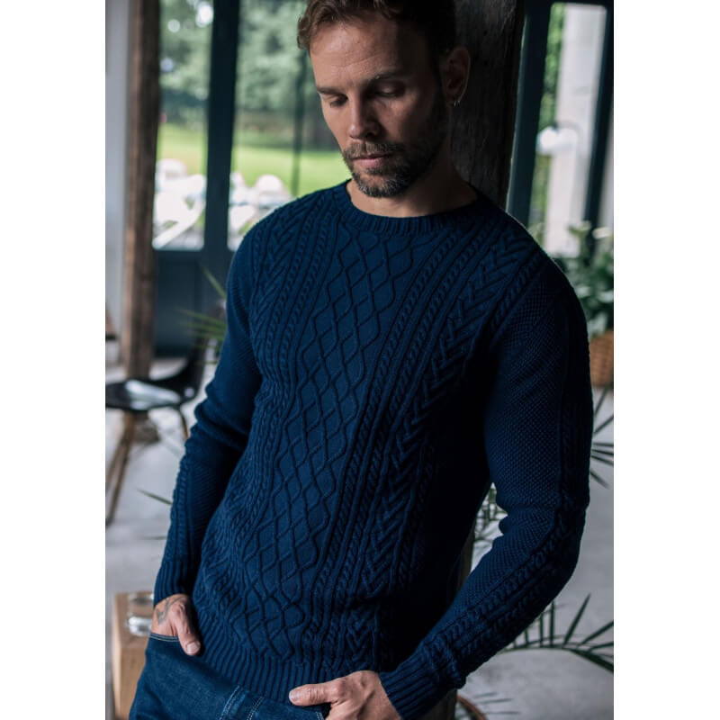 Pull maille fantaisie homme VERITABLE bleu marine made in France 100 en coton biologique