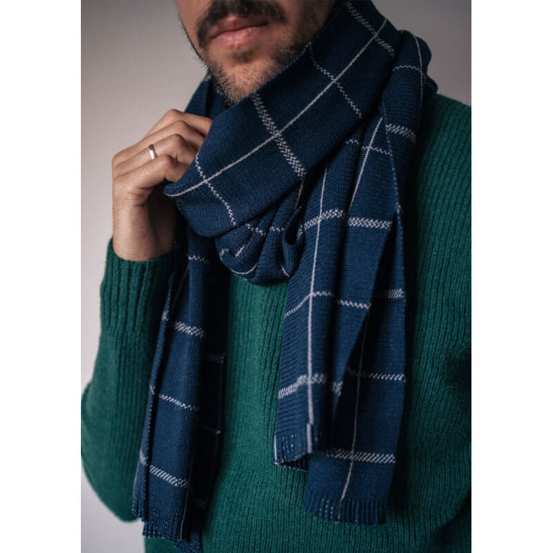 22ah-écharpe-homme-promesse-marine-carreaux-bio-made-in-france-1