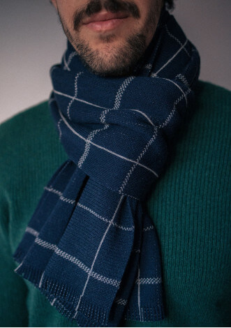 22ah-écharpe-homme-promesse-marine-carreaux-bio-made-in-france-2