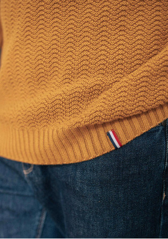 Pull homme tricoté 3D PLANETE moutarde made in France coton bio - Montlimart
