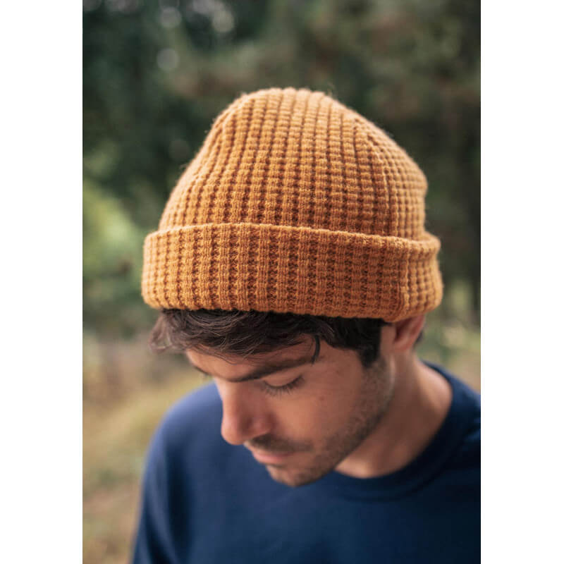 BONNET GRAINE OCRE