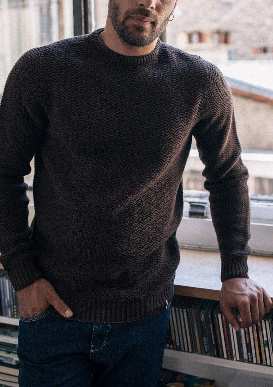 22ah-pull-homme-planete-marron-coton-bio-made-in-france-tricotage-3d-3