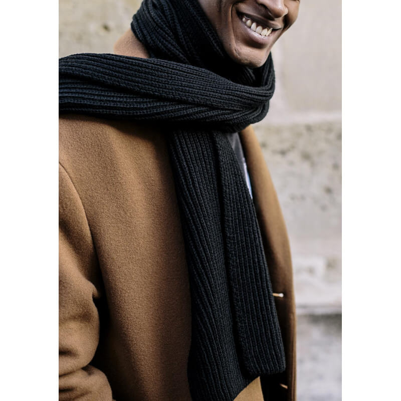 19ah-echarpe-homme-chanterelle-noir-made-in-france-laine-merinos-1 19ah-echarpe-homme-chanterelle-noir-made-in-france-laine-merinos-1