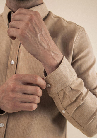 23ah-chemise-homme-centre-ville-chevrons-ocre-coton-3