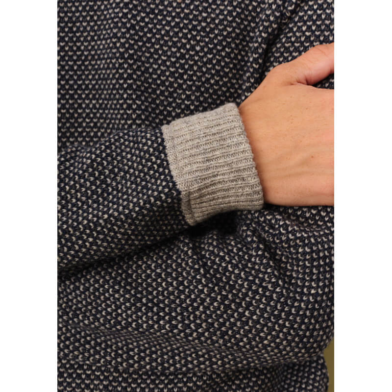 22ah-pull-homme-alentour-anthra-gris-marine-recycle-made-in-france-4 22ah-pull-homme-alentour-anthra-gris-marine-recycle-made-in-france-4