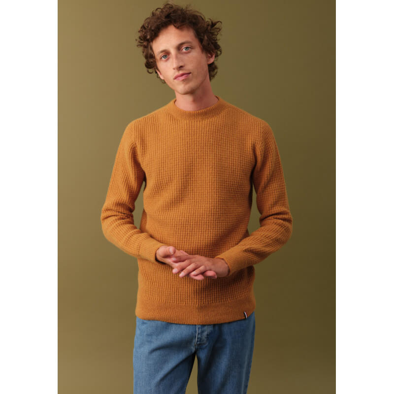 21ah-pull-homme-origine-recyclé-made-in-france-moutarde-4 21ah-pull-homme-origine-recyclé-made-in-france-moutarde-4