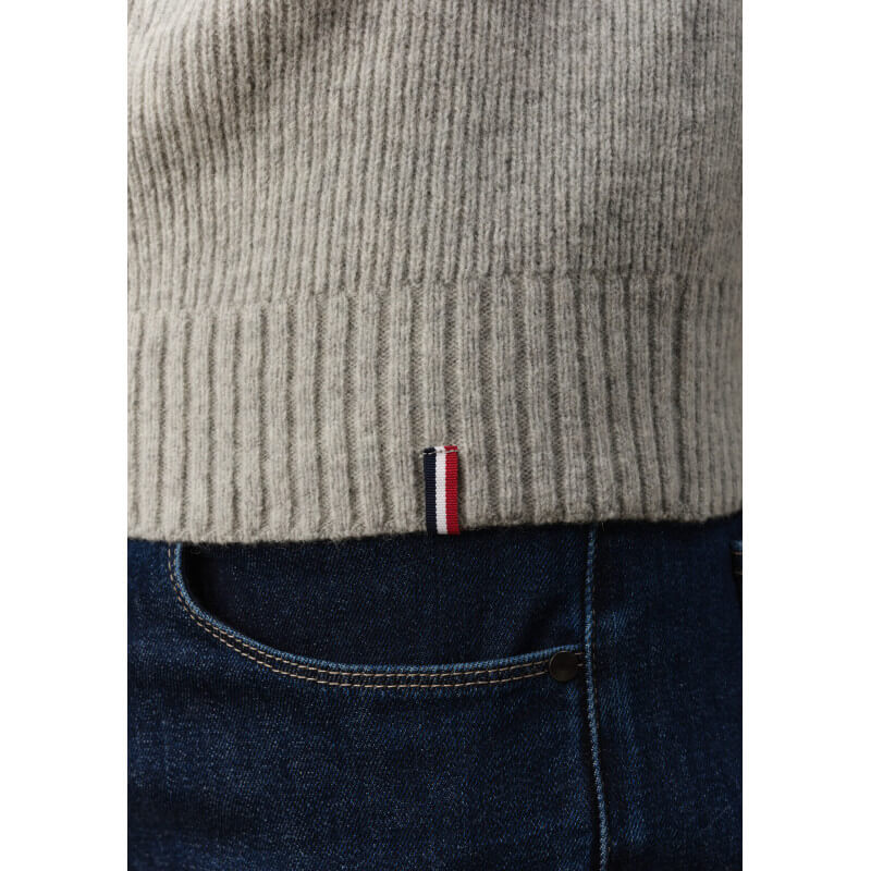 22ah-pull-homme-libre-gris-clair-made-in-france-recyclé-tricotage-3d-2 22ah-pull-homme-libre-gris-clair-made-in-france-recyclé-tricotage-3d-2