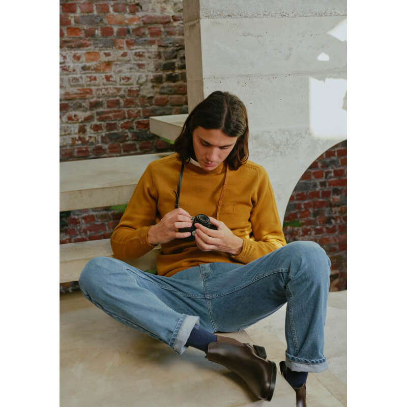 25ah-pull-homme-signe-ocre-made-in-france-laine-merinos-2 25ah-pull-homme-signe-ocre-made-in-france-laine-merinos-2