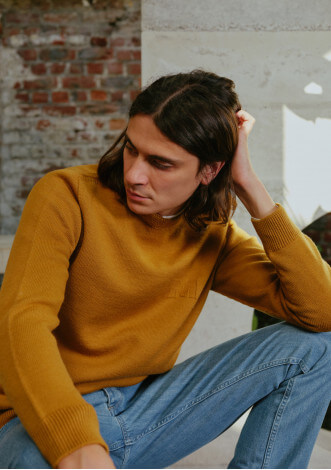 25ah-pull-homme-signe-ocre-made-in-france-laine-merinos-4