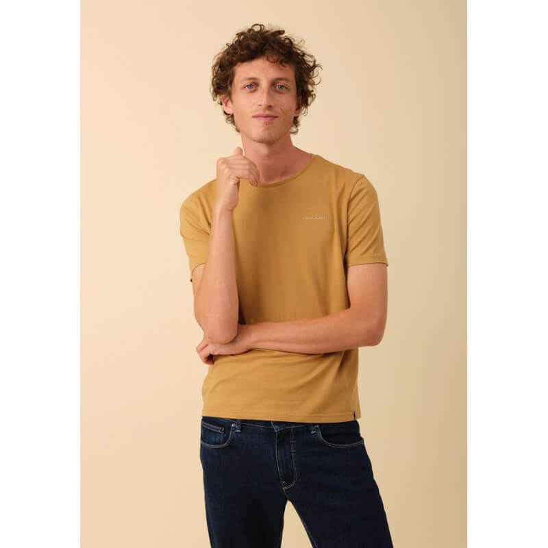 25ah-tshirt-homme-blason-ocre-coton-bio-made-in-france-3 25ah-tshirt-homme-blason-ocre-coton-bio-made-in-france-3