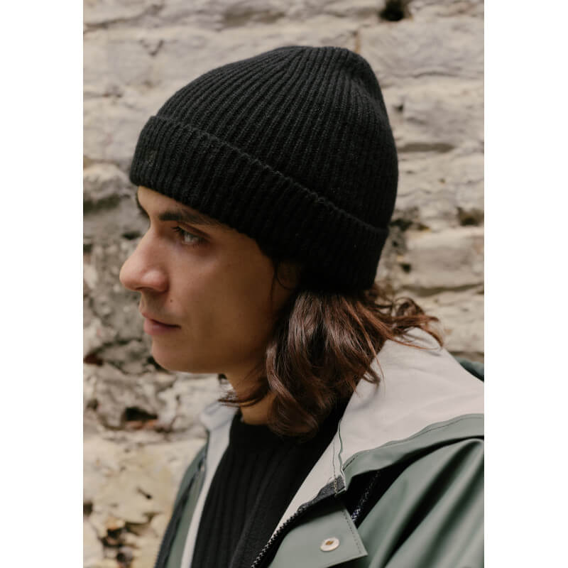25ah-bonnet-homme-globe-noir-made-in-france-1 25ah-bonnet-homme-globe-noir-made-in-france-1