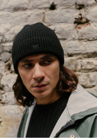 25ah-bonnet-homme-globe-noir-made-in-france-2