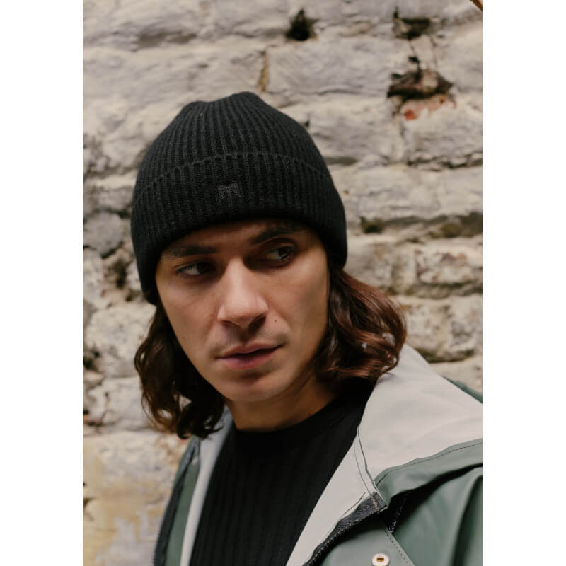 25ah-bonnet-homme-globe-noir-made-in-france-2 25ah-bonnet-homme-globe-noir-made-in-france-2