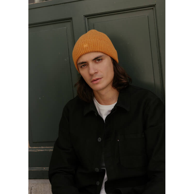 25ah-bonnet-homme-globe-ocre-made-in-france-1