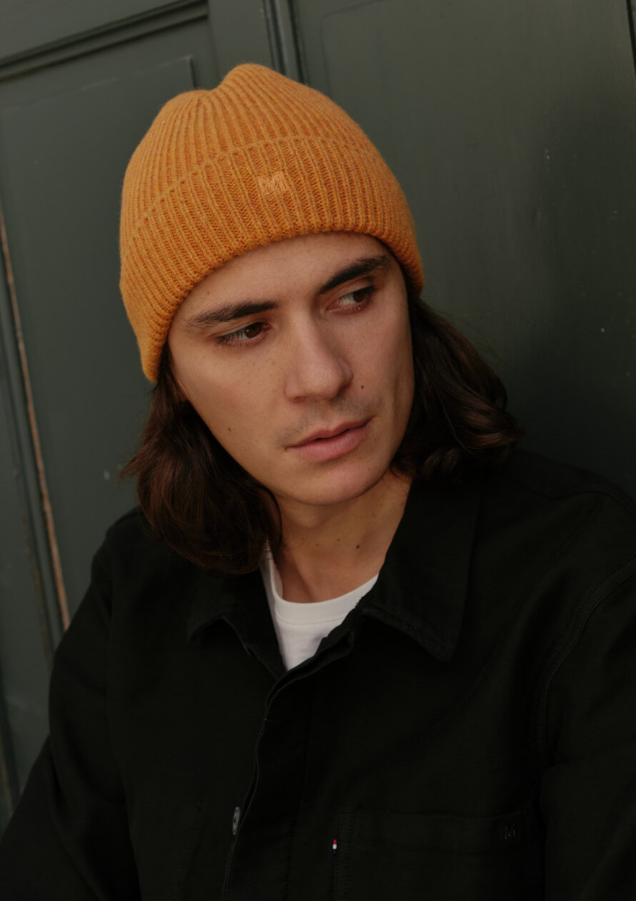 25ah-bonnet-homme-globe-ocre-made-in-france-3