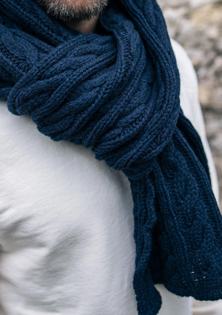 21ah-echarpe-homme-torsade-bleu-marine-made-in-france-recycle-1