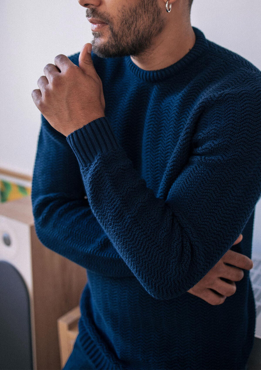 22ah-pull-homme-planete-marine-coton-bio-made-in-france-tricotage-3d-2