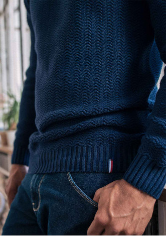 22ah-pull-homme-planete-marine-coton-bio-made-in-france-tricotage-3d-2