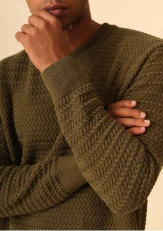 pull-homme-genereux-vert-made-in-france-collection-printemps-ete-2026-2