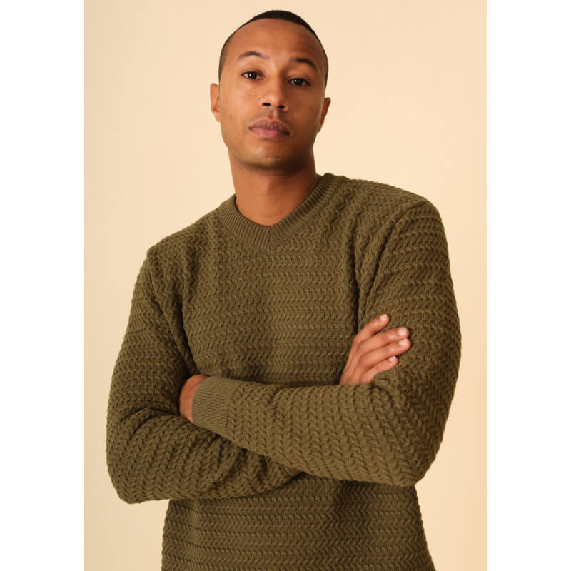 pull-homme-genereux-vert-made-in-france-collection-printemps-ete-2026-1