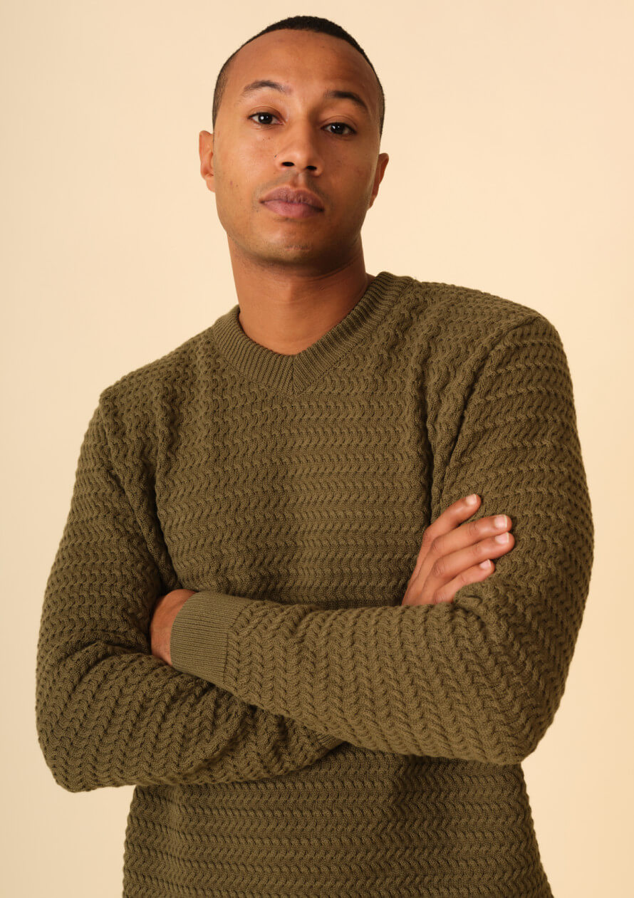 pull-homme-genereux-vert-made-in-france-collection-printemps-ete-2026-1