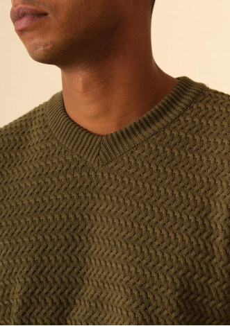 pull-homme-genereux-vert-made-in-france-collection-printemps-ete-2026-4