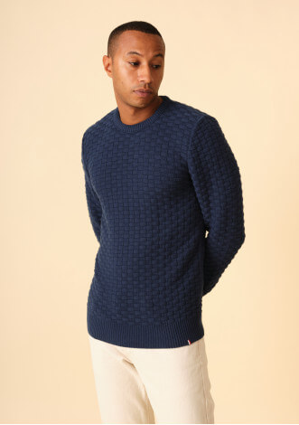 pull-homme-damier-bleu-fonce-made-in-france-collection-printemps-ete-2021-2