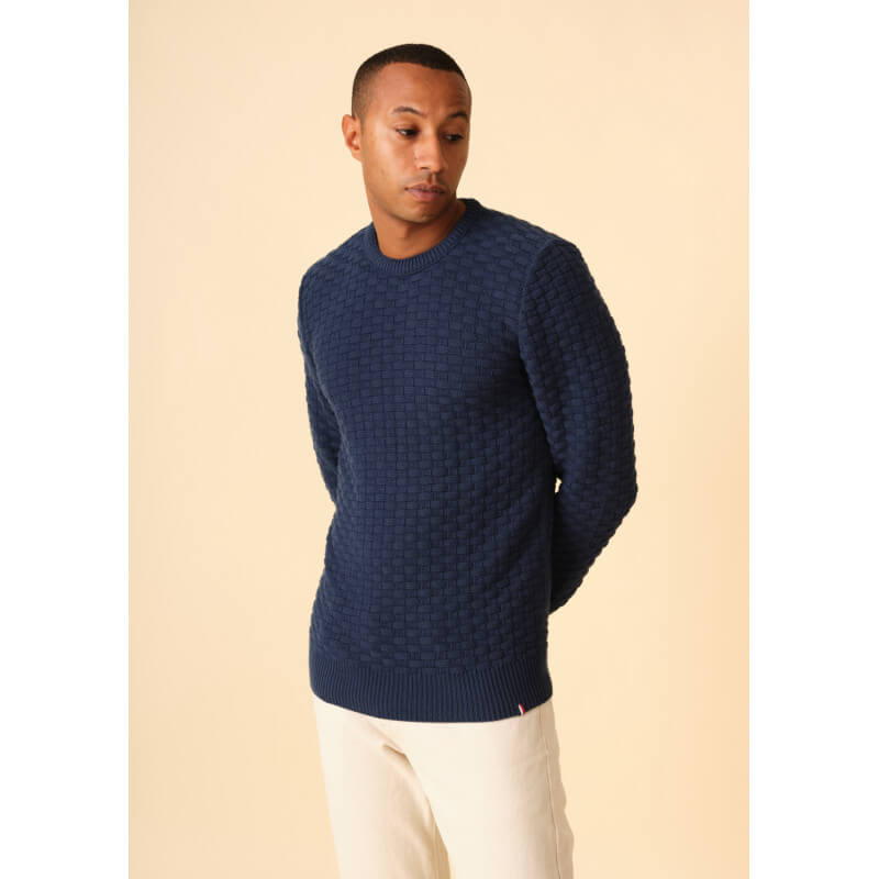 pull-homme-damier-bleu-fonce-made-in-france-collection-printemps-ete-2021-2