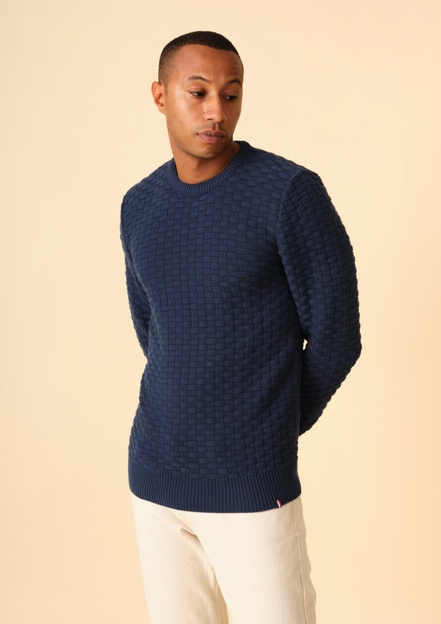 pull-homme-damier-bleu-fonce-made-in-france-collection-printemps-ete-2021-2
