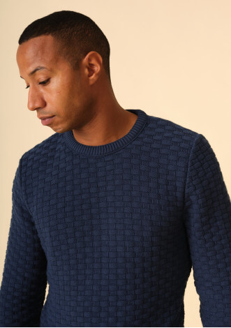 pull-homme-damier-bleu-fonce-made-in-france-collection-printemps-ete-2021-4