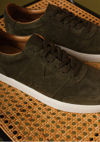 sneakers-homme-valeur-velours-kaki-made-in-france-collection-automne-hiver-2025-1
