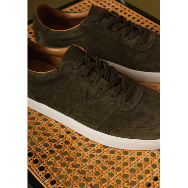 sneakers-homme-valeur-velours-kaki-made-in-france-collection-automne-hiver-2025-1