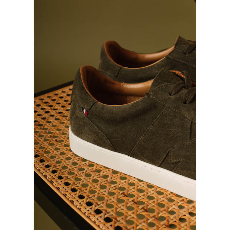 sneakers-homme-valeur-velours-kaki-made-in-france-collection-automne-hiver-2025-3