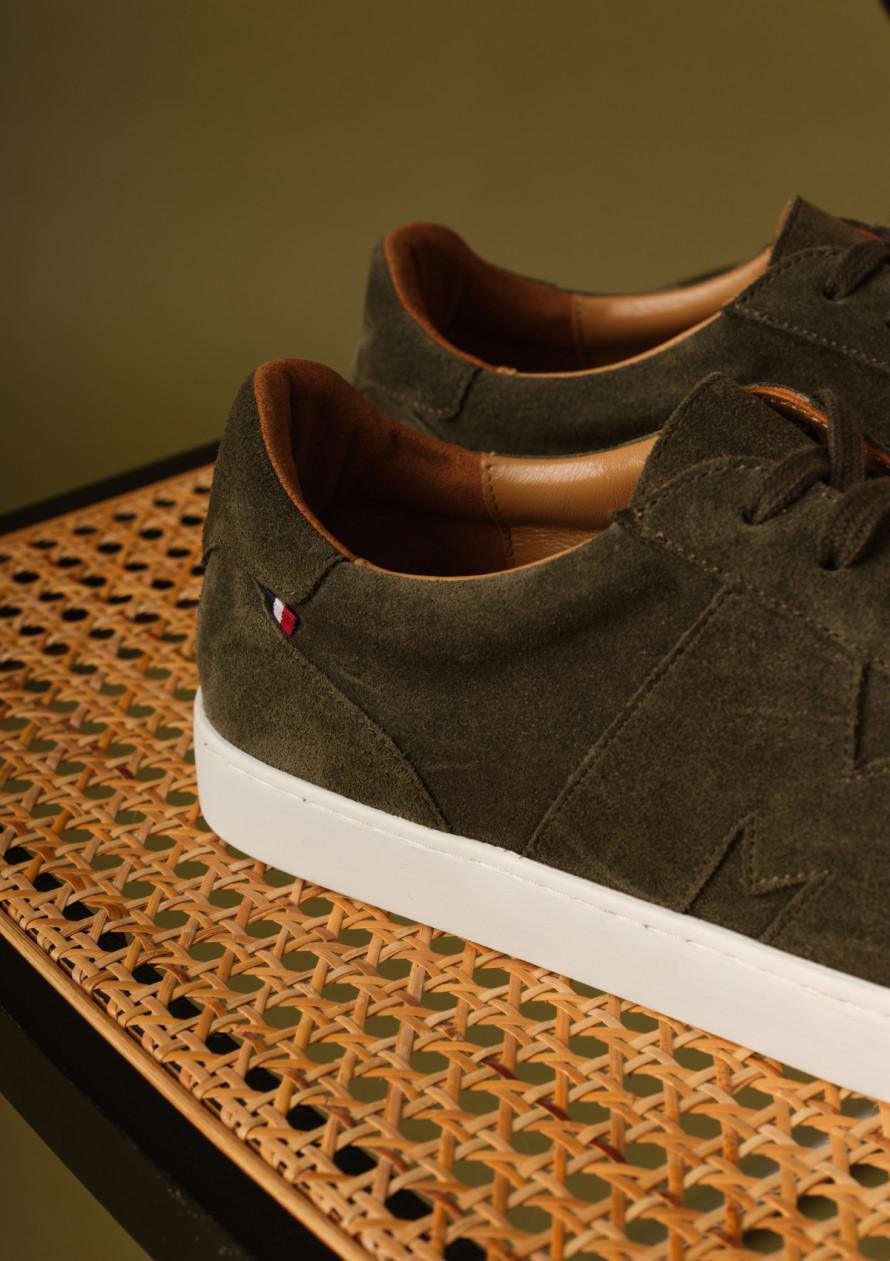 sneakers-homme-valeur-velours-kaki-made-in-france-collection-automne-hiver-2025-3
