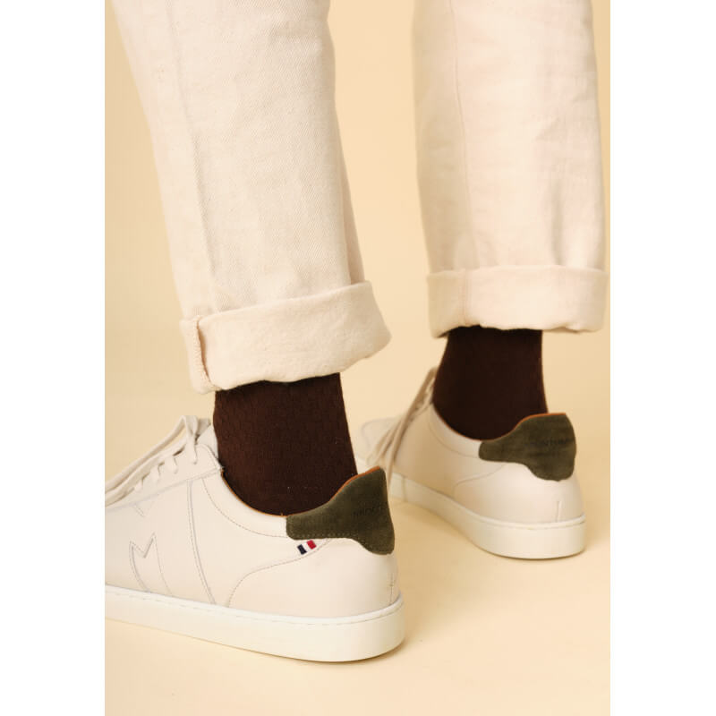 chaussettes-homme-alveole-marron-made-in-france-collection-automne-hiver-2024-2