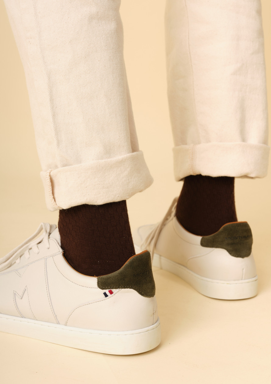 chaussettes-homme-alveole-marron-made-in-france-collection-automne-hiver-2024-2