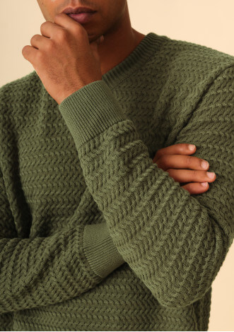 pull-homme-genereux-vert-made-in-france-collection-printemps-ete-2026-2