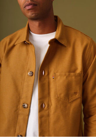 veste-homme-tradition-moutarde-made-in-france-collection-automne-hiver-2024-3